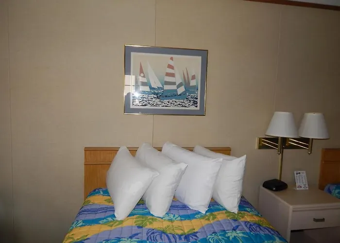 Sun 'n Fun Hotel 2*