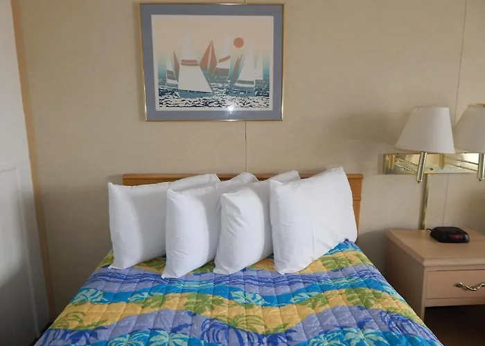 Sun 'n Fun Hotel 2*